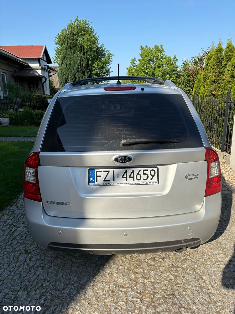 Kia Carens 2.0 EX - 4