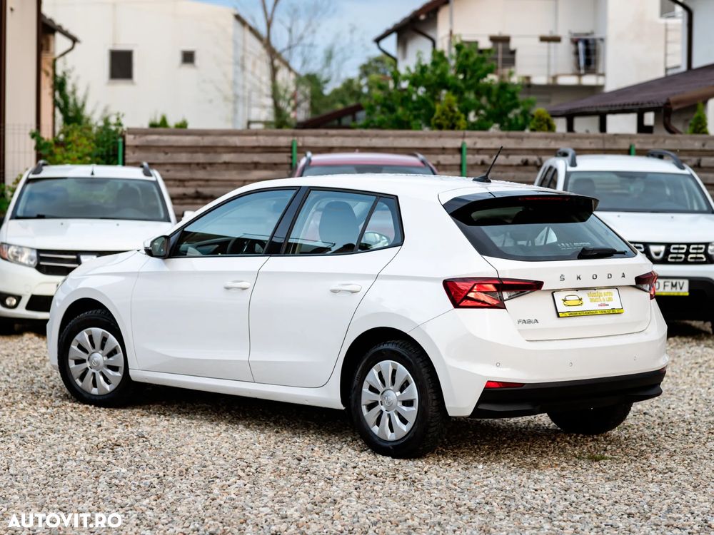 SKODA Fabia 2023 — imagine 11