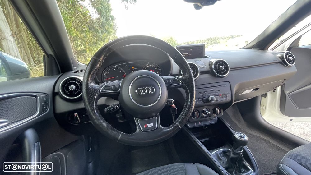 Audi A1 1.6 TDI S line edition - 8