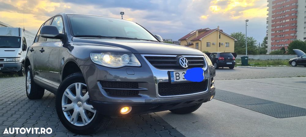 Volkswagen Touareg - 2