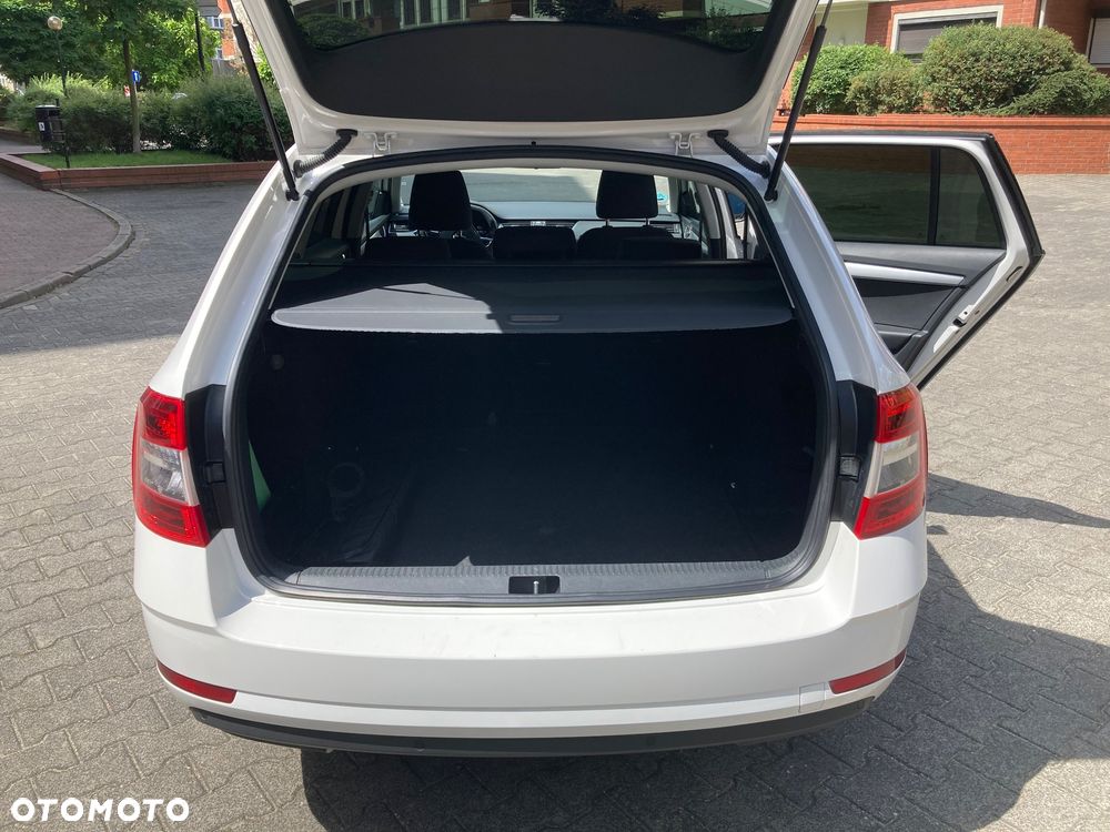 Skoda Octavia 1.5 TSI ACT Ambition - 4