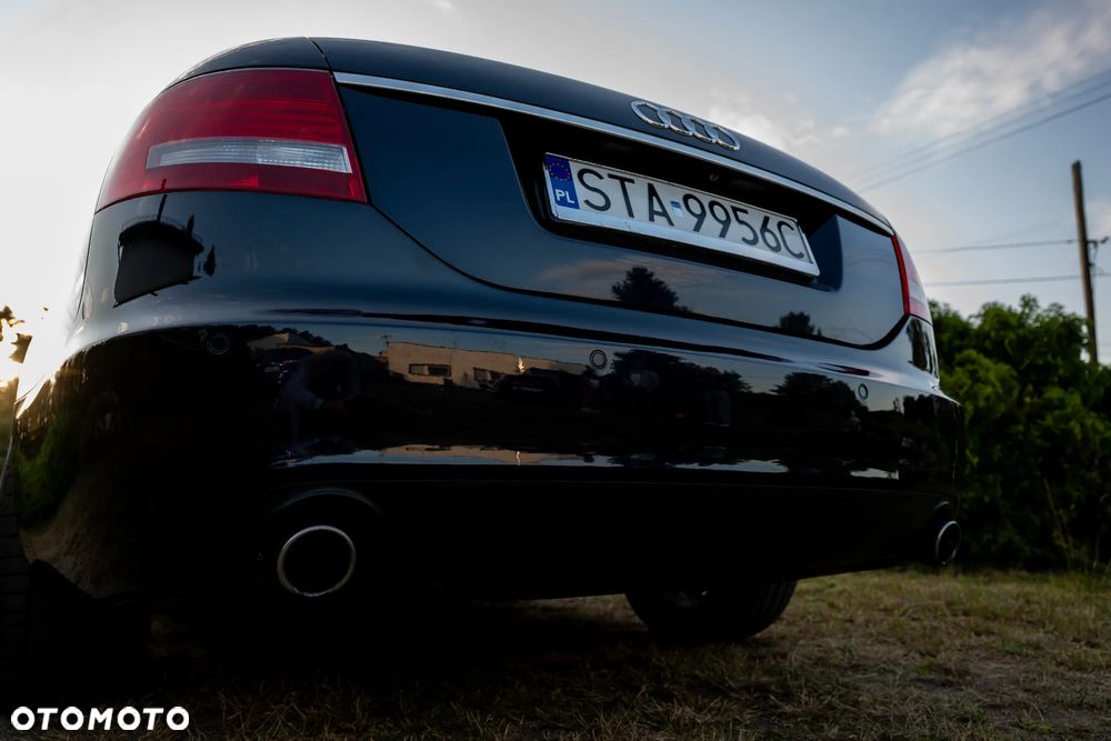 Audi A6 Limousine 2.4 - 18