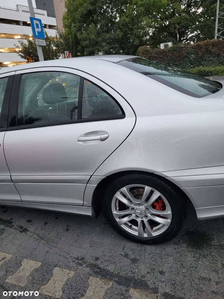 Mercedes-Benz Klasa C 200 T CDI Classic - 6