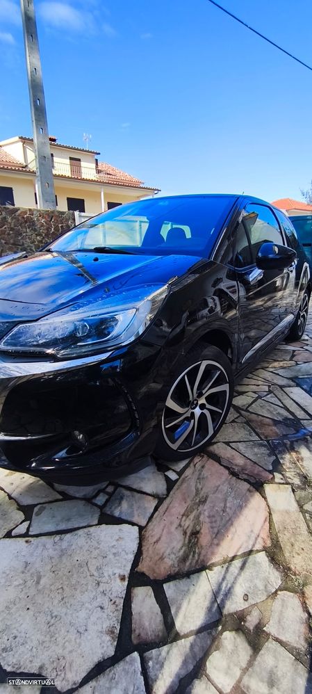 DS DS3 1.2 PureTech Black Lezard EAT6 - 5