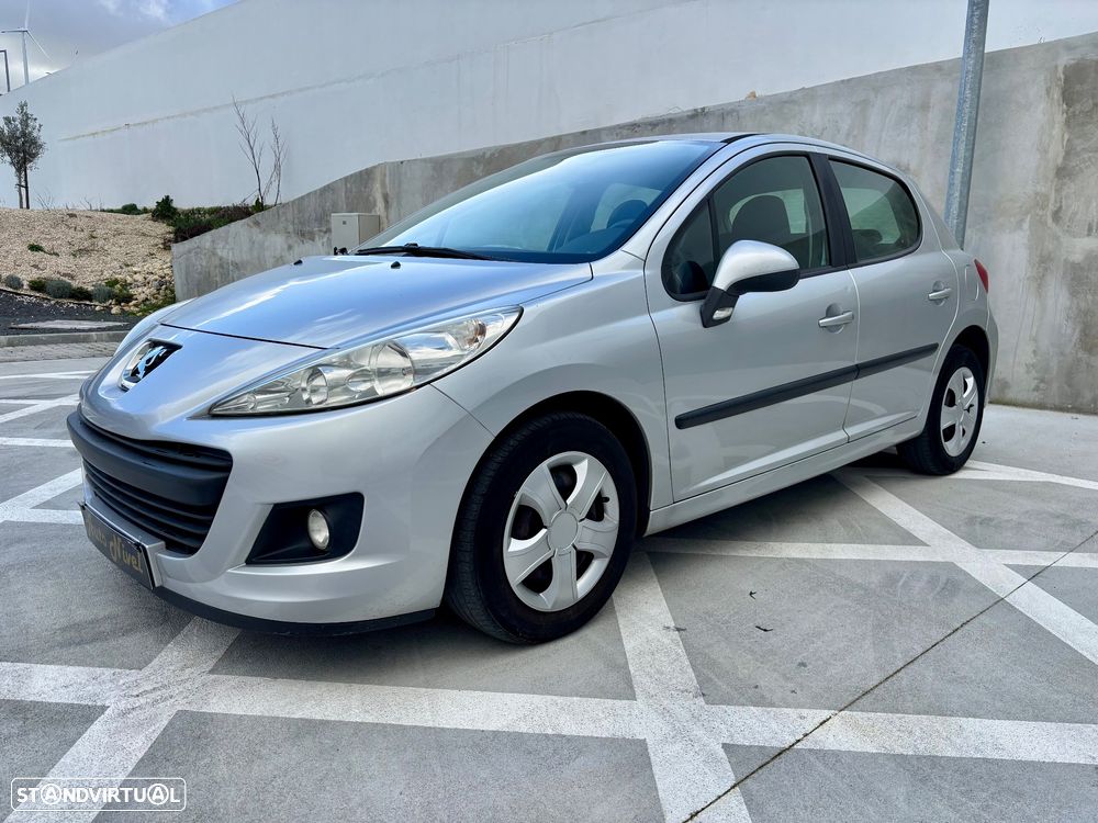 Peugeot 207 1.4 16V Trendy - 8