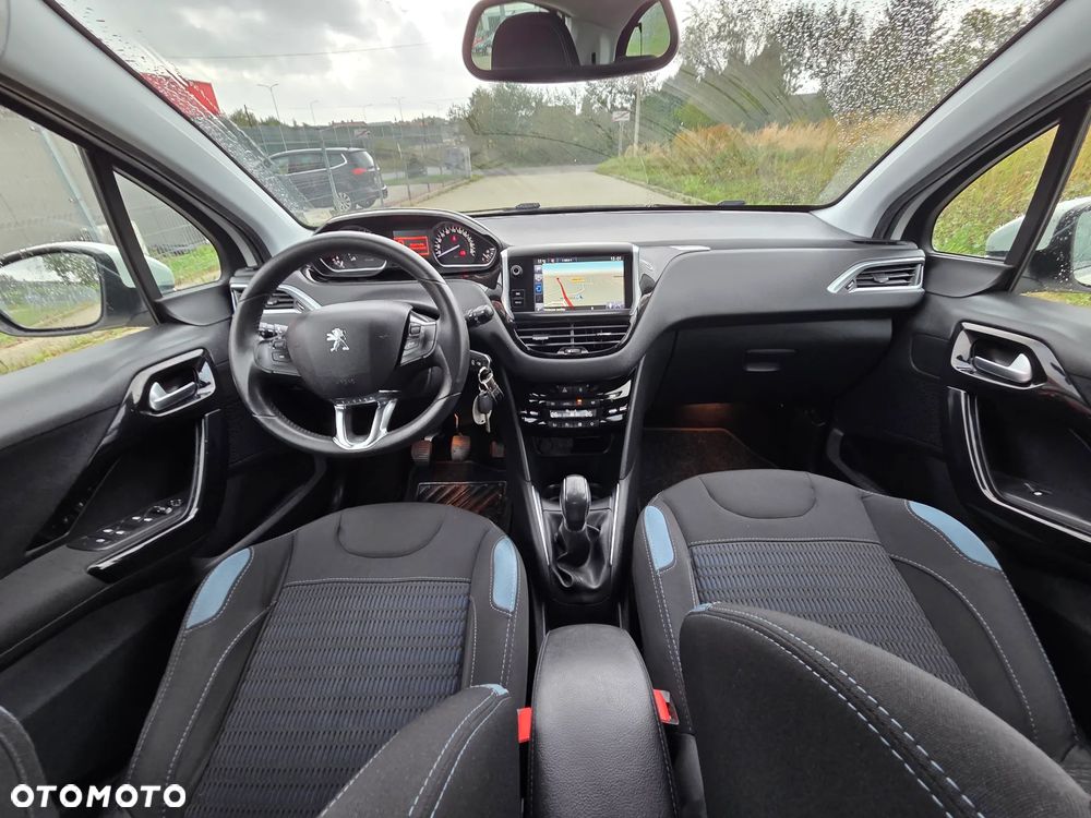 Peugeot 208 1.2 PureTech Allure - 25