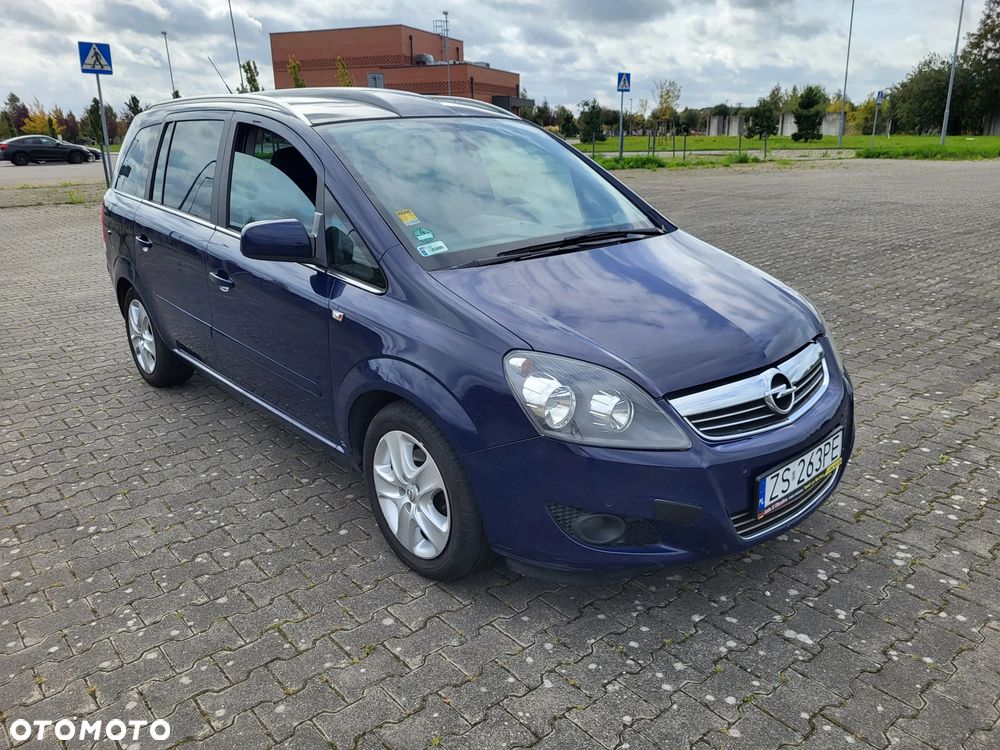 Opel Zafira 1.8 Design Edition - 2