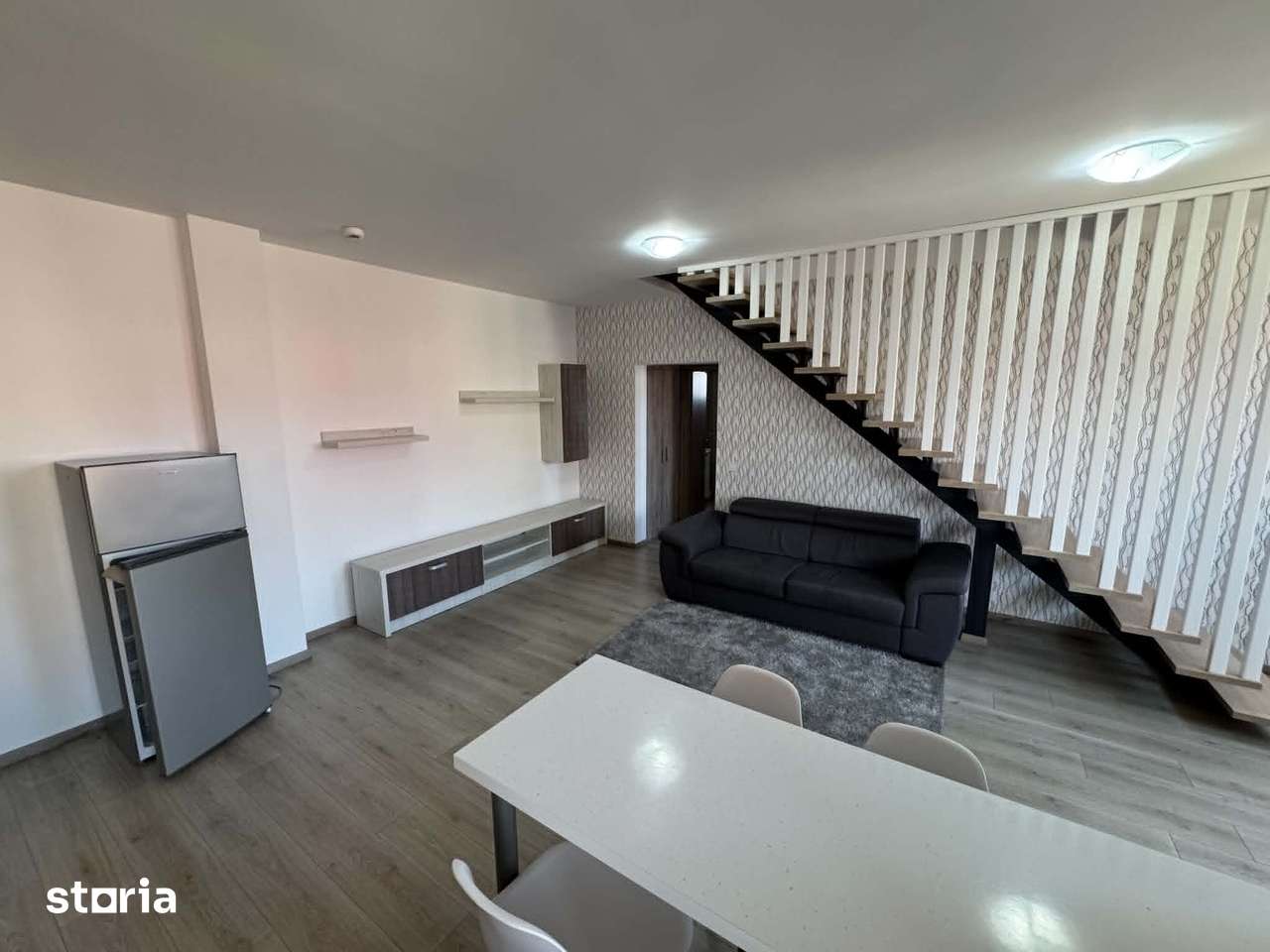 Chirie apartament pe 2 niveluri + parcare , Complex Odobescu — fotografia 3