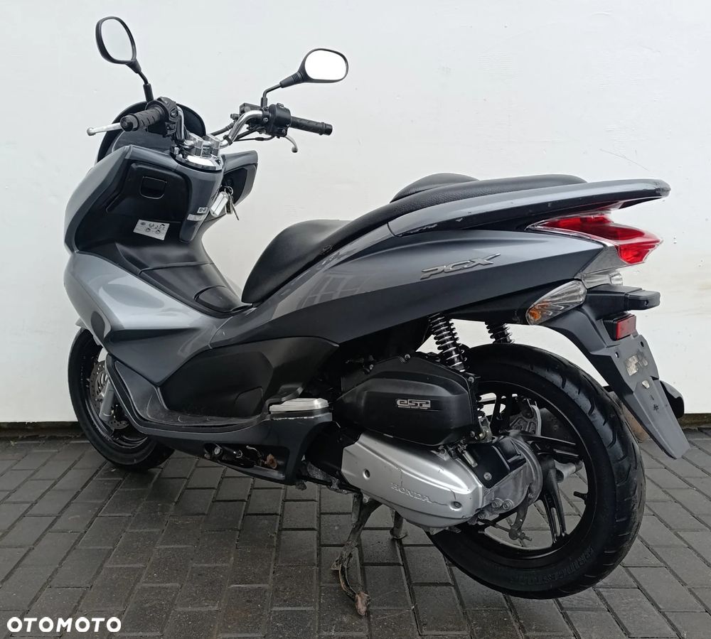 Honda PCX - 4