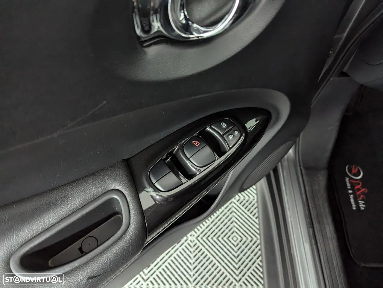 Nissan Juke 1.2 DIG-T Acenta Connect - 26