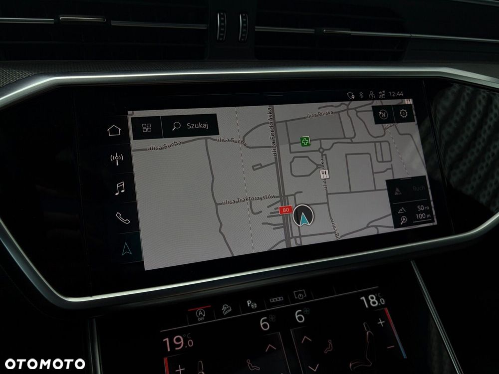 Audi A6 Allroad - 30