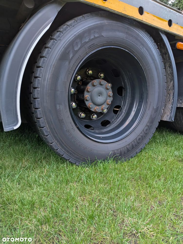 Mercedes-Benz ACTROS - 8
