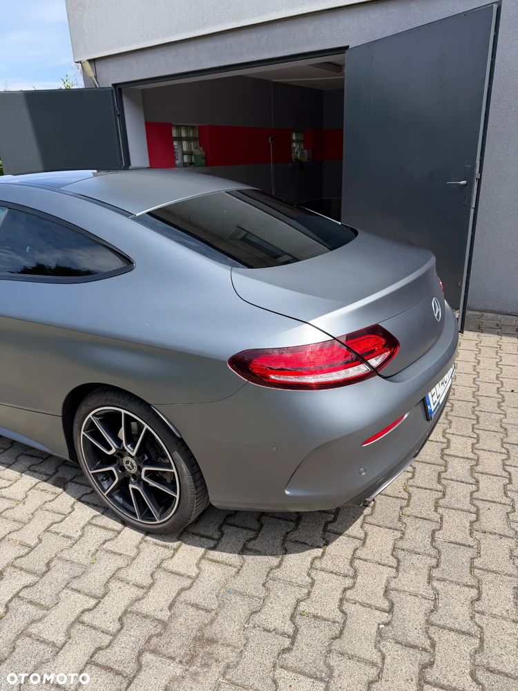 Mercedes-Benz Klasa C 300 4MATIC 9G-TRONIC - 8