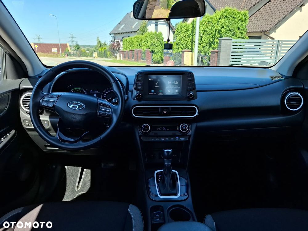 Hyundai Kona - 16