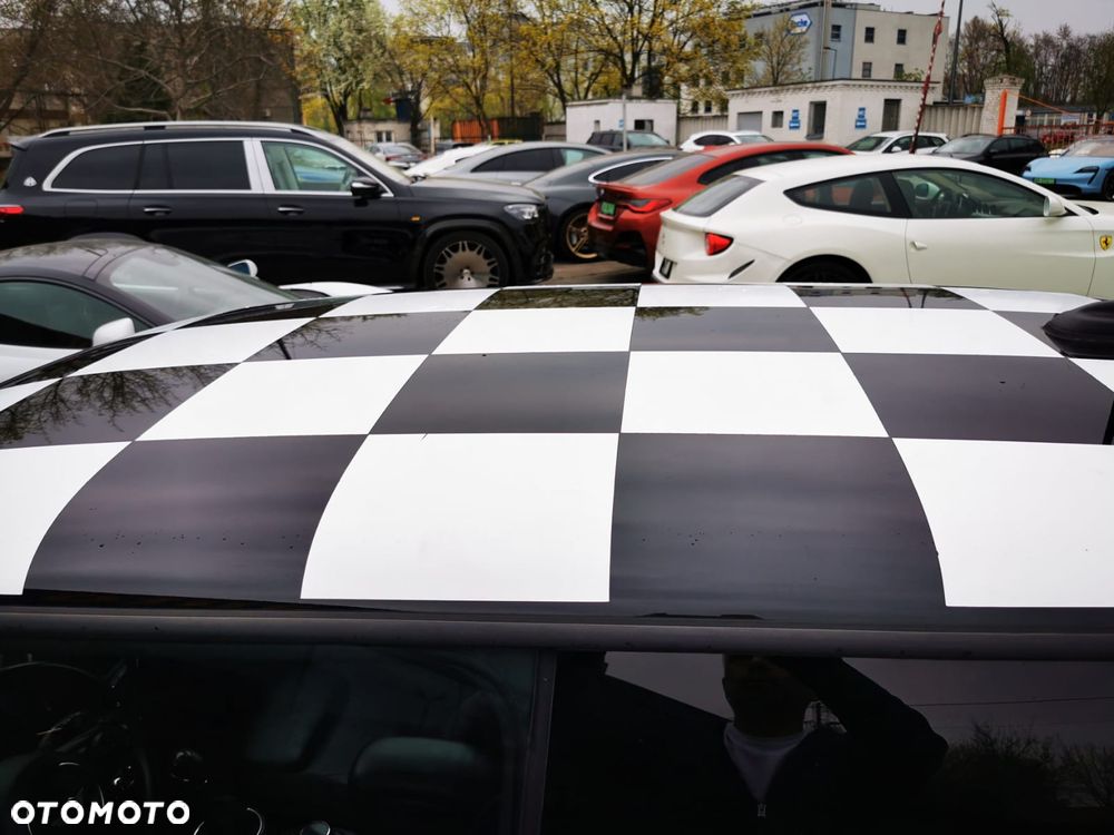 MINI Cooper Standard - 18