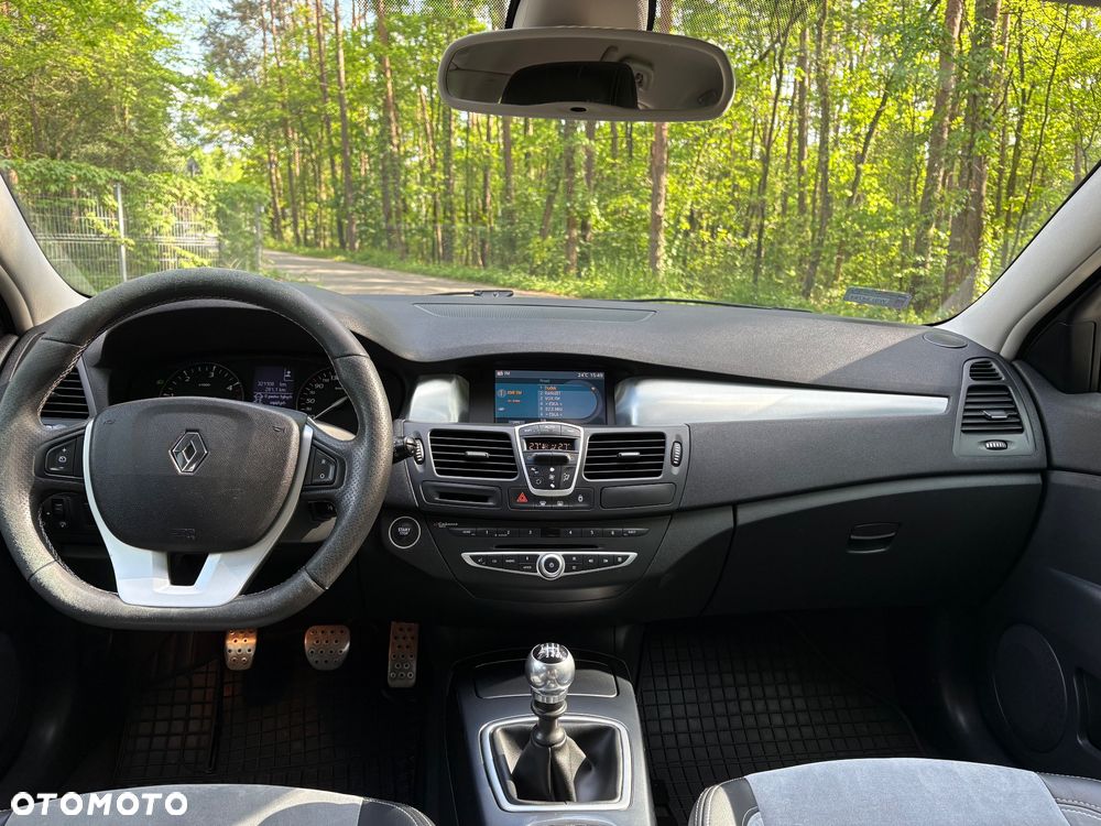 Renault Laguna 2.0 dCi Black Edition - 11