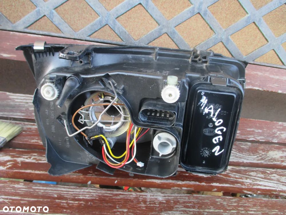 lampa VW Bora lewa Hella Europa - 4