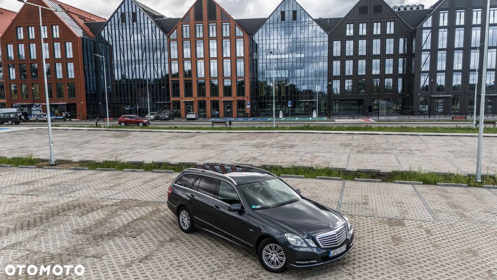Mercedes-Benz Klasa E 220 CDI 7G-TRONIC Elegance - 3