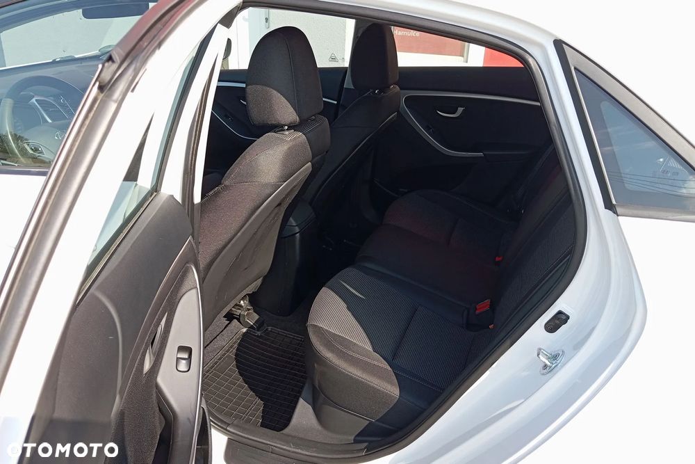 Hyundai i30 - 30