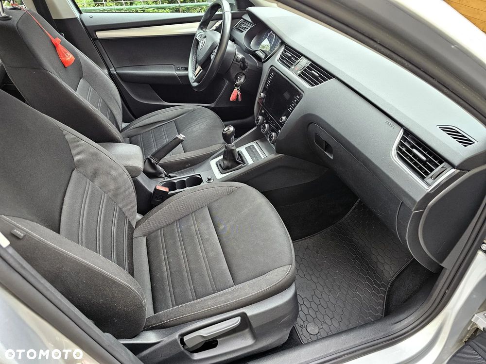 Skoda Octavia 1.4 TSI Ambition - 12