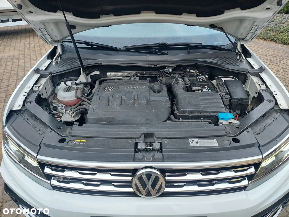 Volkswagen Tiguan 2.0 TDI SCR 4MotION DSG R-Line - 22