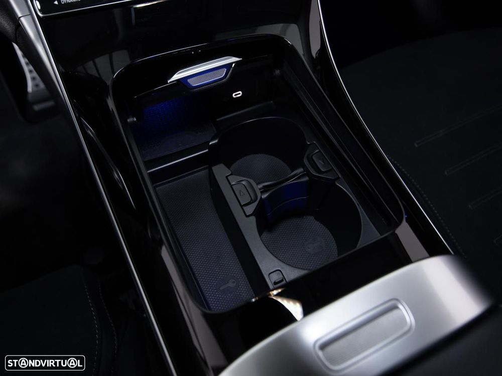 Mercedes-Benz C 180 9G-TRONIC AMG Line Advanced - 24