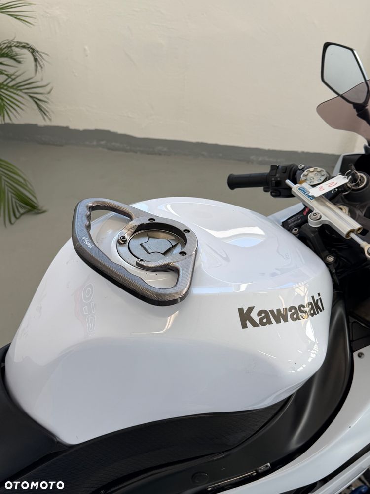 Kawasaki ZX - 11