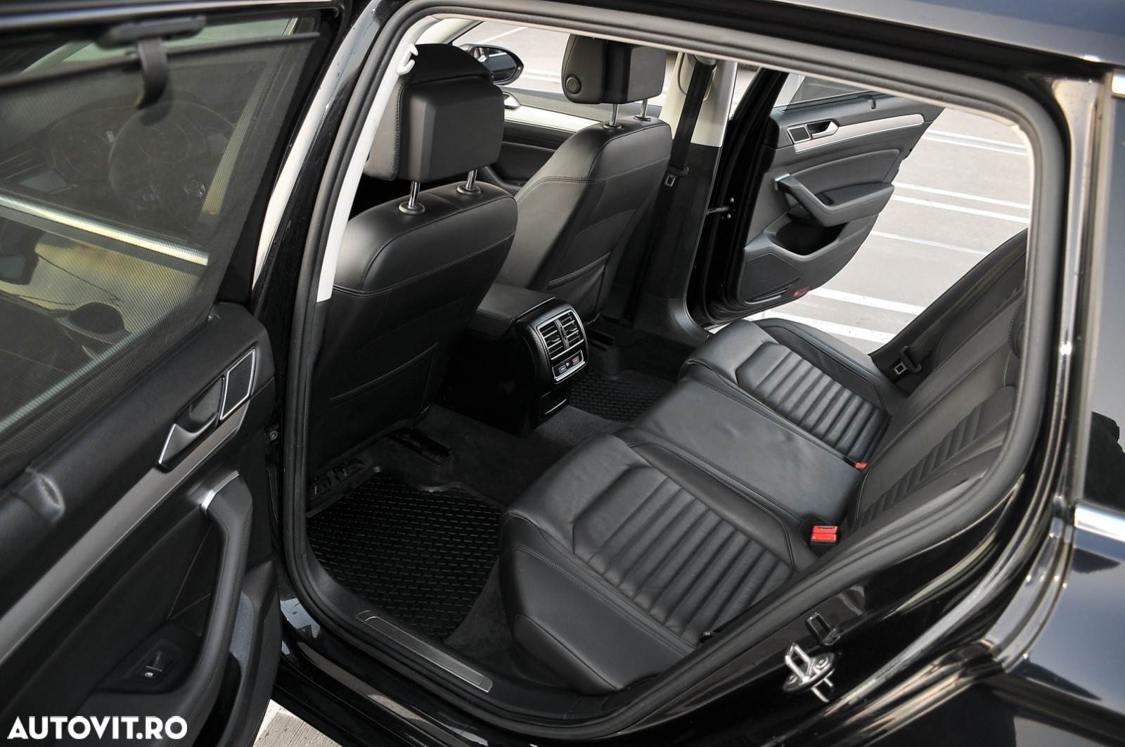 Volkswagen Passat - 16