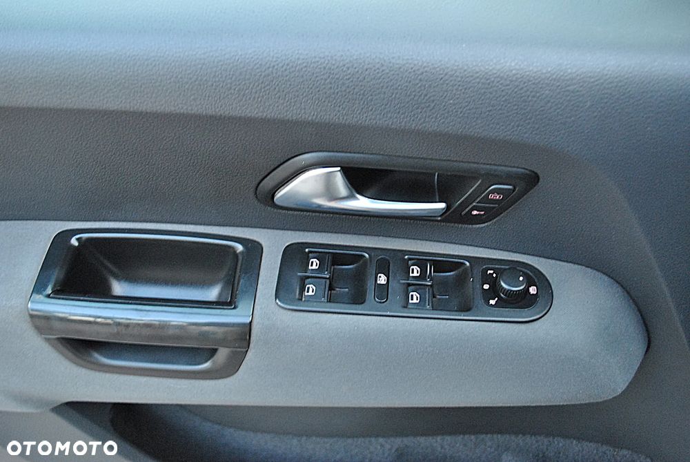 Volkswagen Amarok 2.0 BiTDI - 12