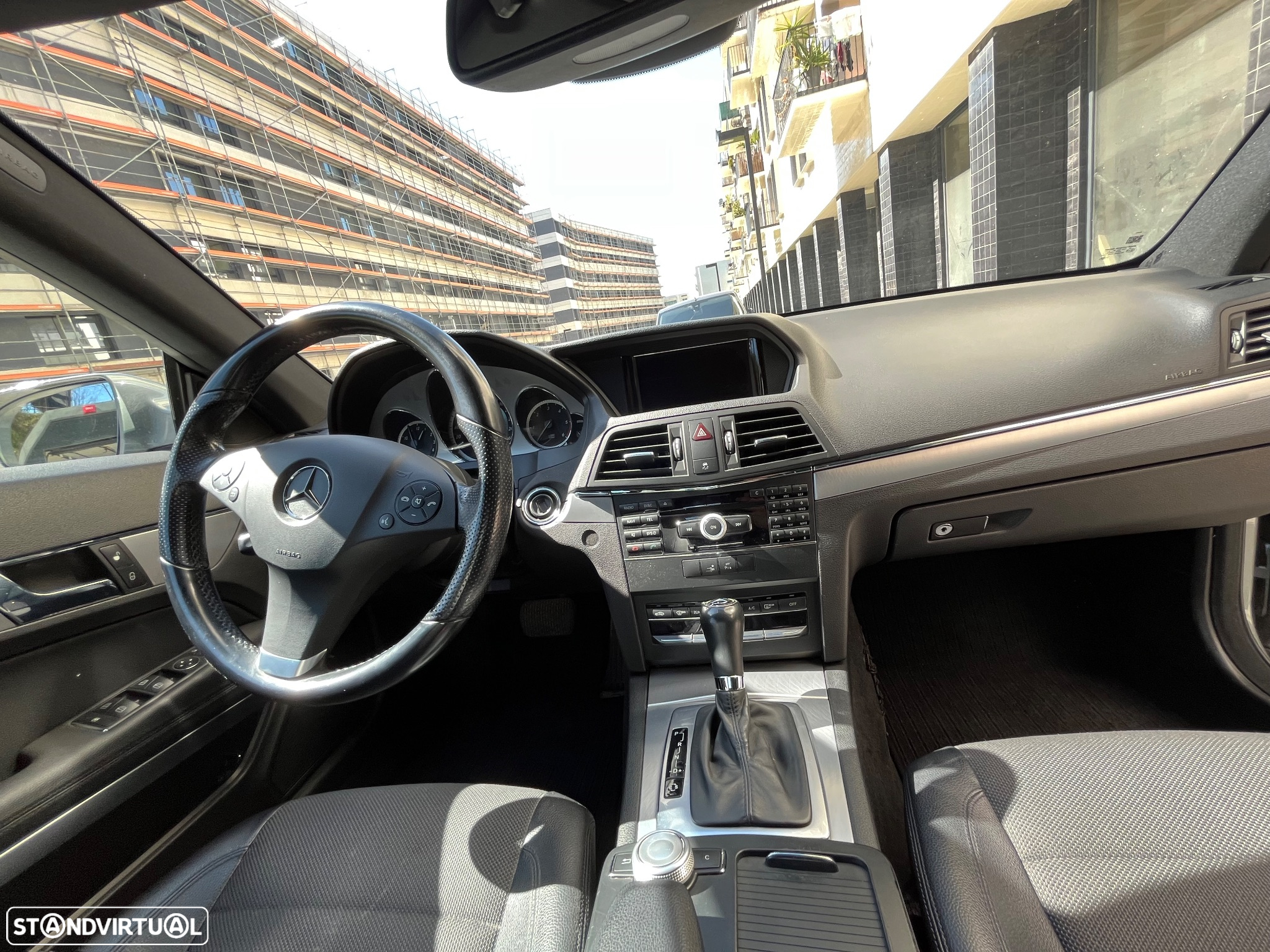 Mercedes-Benz E 250 CDi Elegance BlueEfficiency Auto - 25