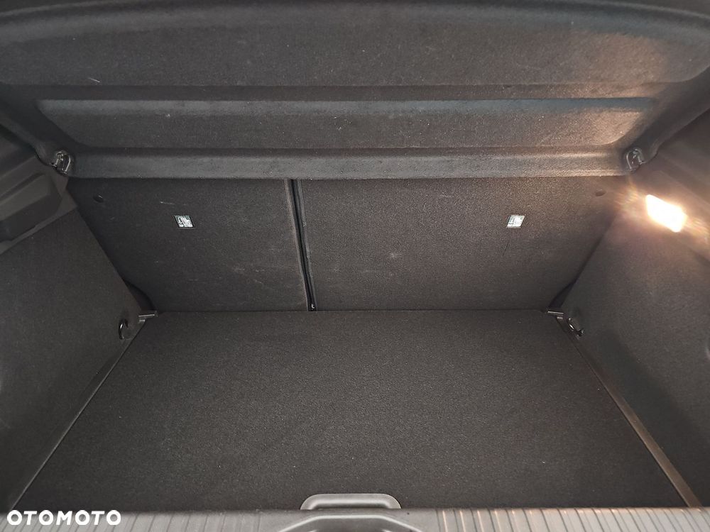 Renault Clio 1.0 TCe Evolution - 27