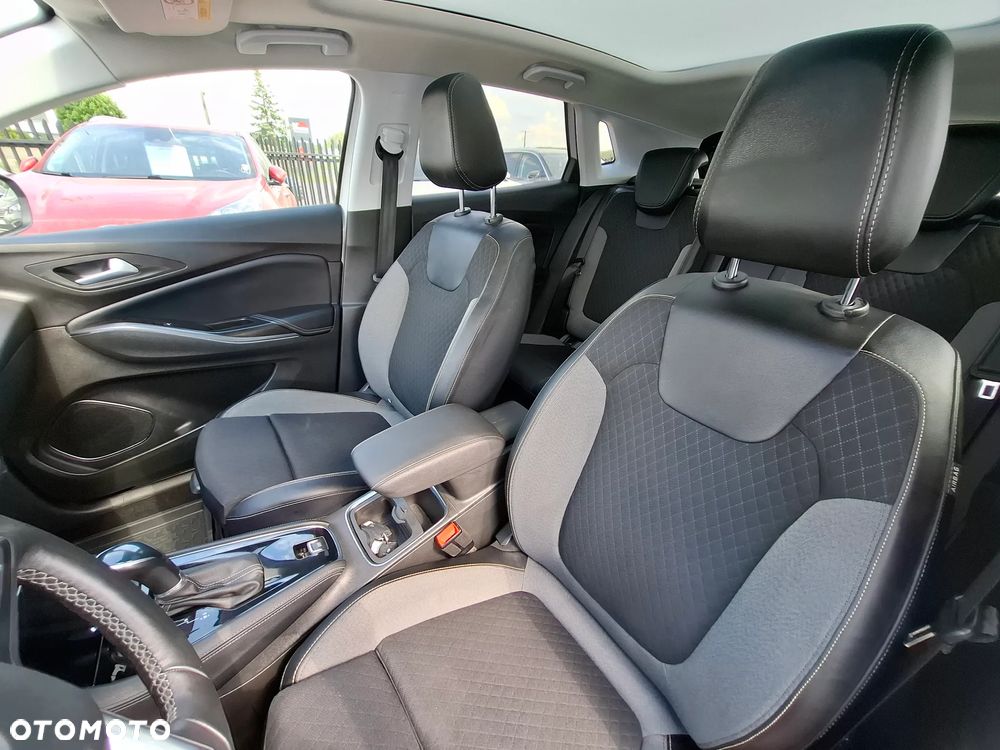 Opel Grandland X - 11