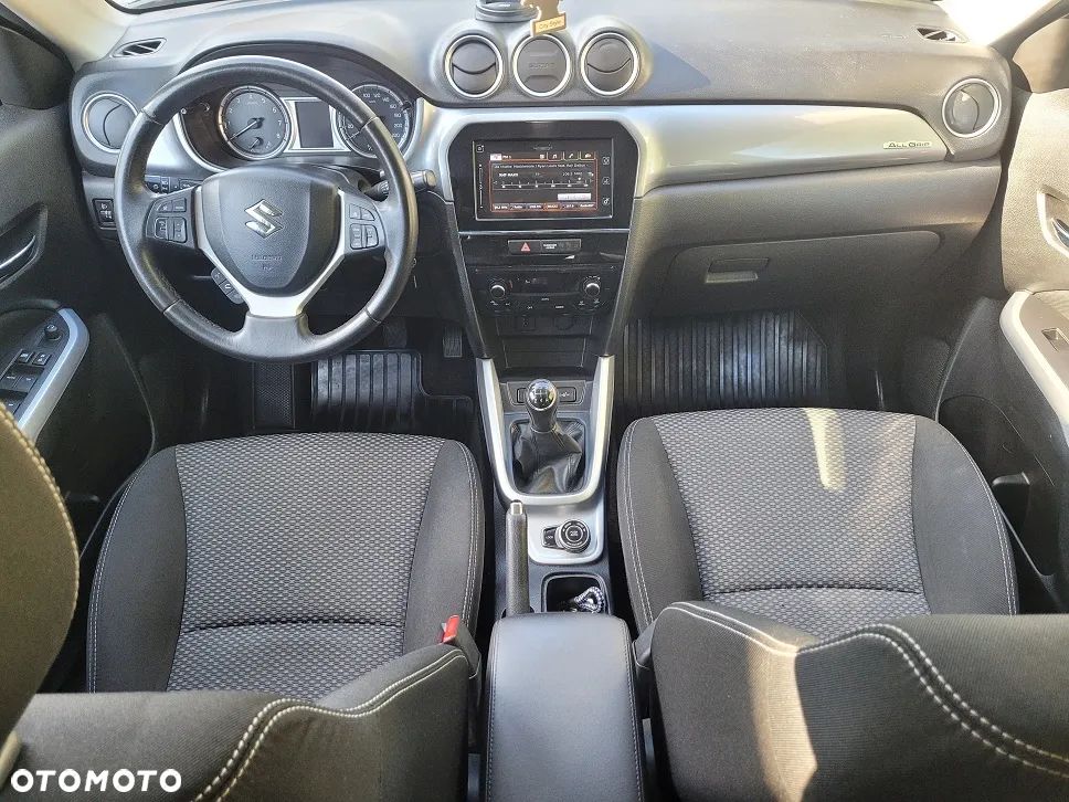 Suzuki Vitara 1.6 Premium 4WD - 8