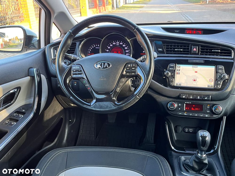Kia Ceed 1.6 GDI L Business Line - 15