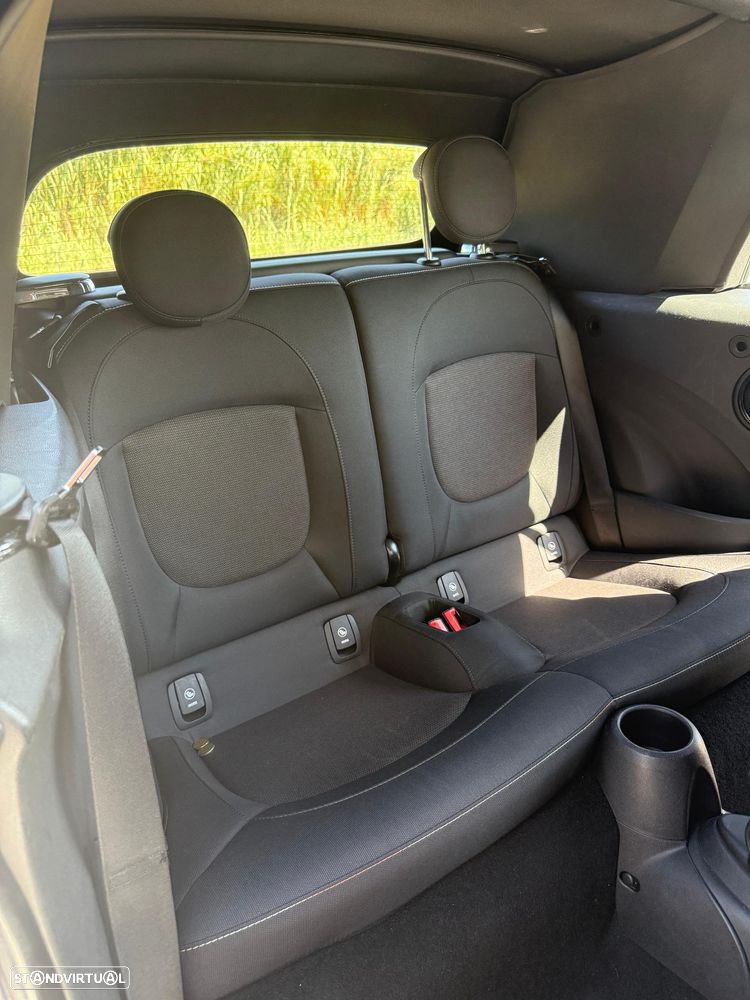 MINI Cabrio Cooper D - 22