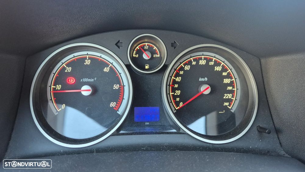 Opel Astra 1.7 CDTI Cosmo - 8