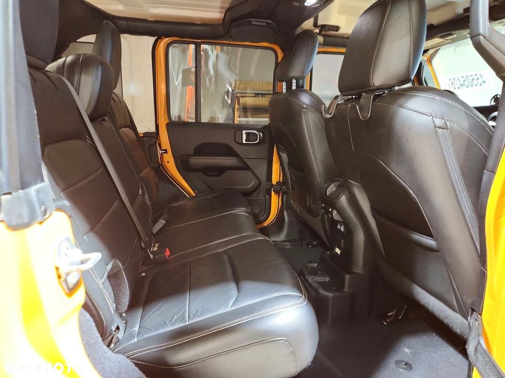 Jeep Wrangler Unlimited 3.6 Automatik Sahara - 13