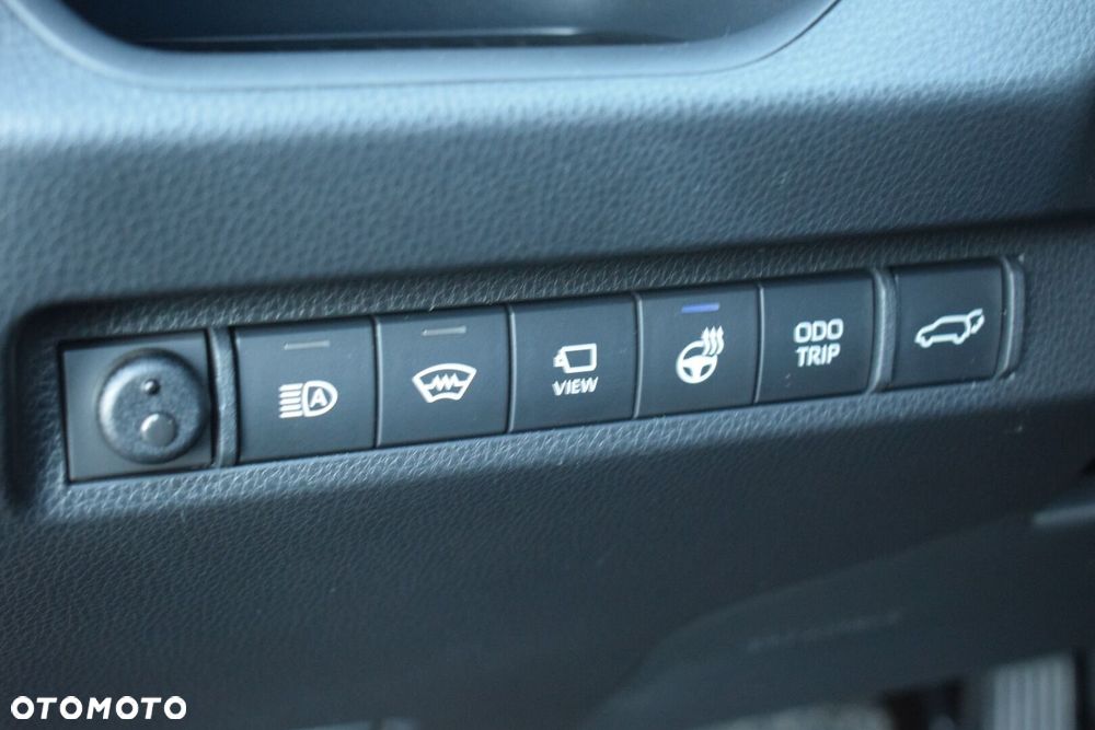 Toyota RAV4 - 16