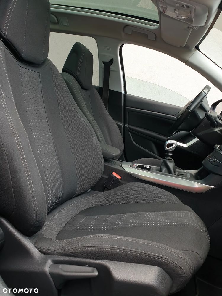 Peugeot 308 BlueHDi FAP 150 Stop & Start Allure - 32