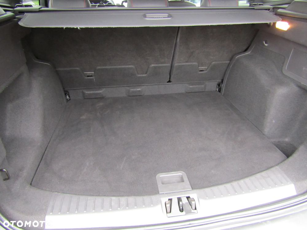 Ford Kuga 1.5 EcoBoost FWD ST-Line ASS GPF - 32