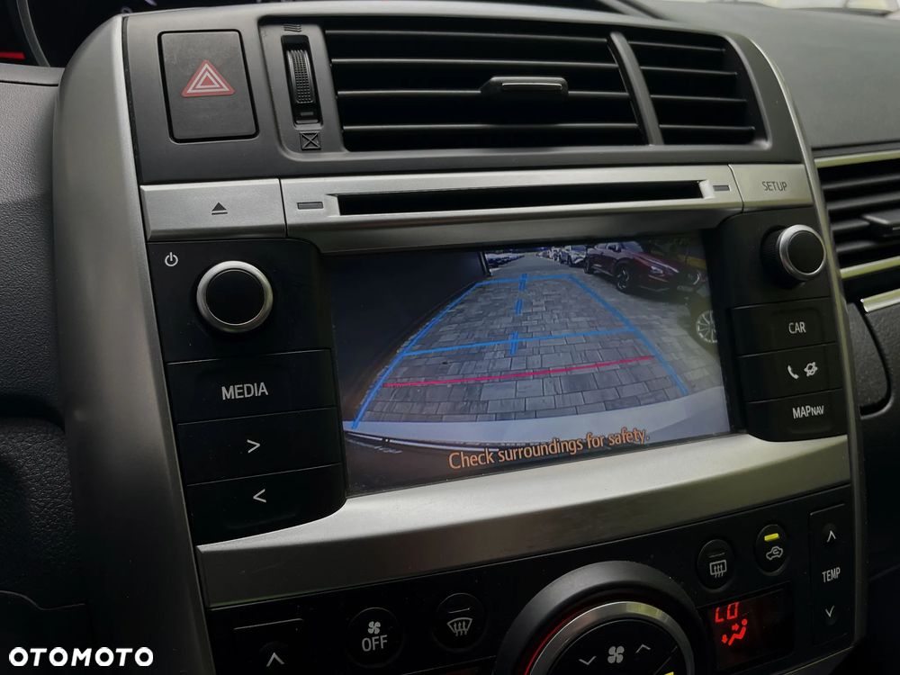 Toyota Verso 1.8 Premium 7os EU6 - 25