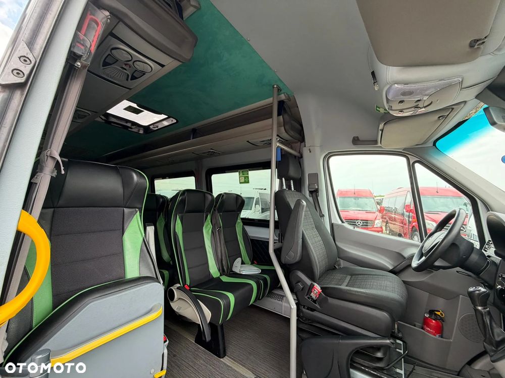 Mercedes-Benz Sprinter 519 - 20