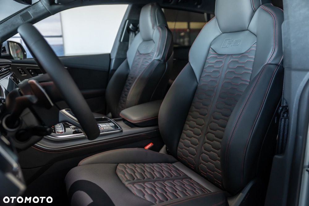 Audi RS Q8 - 7