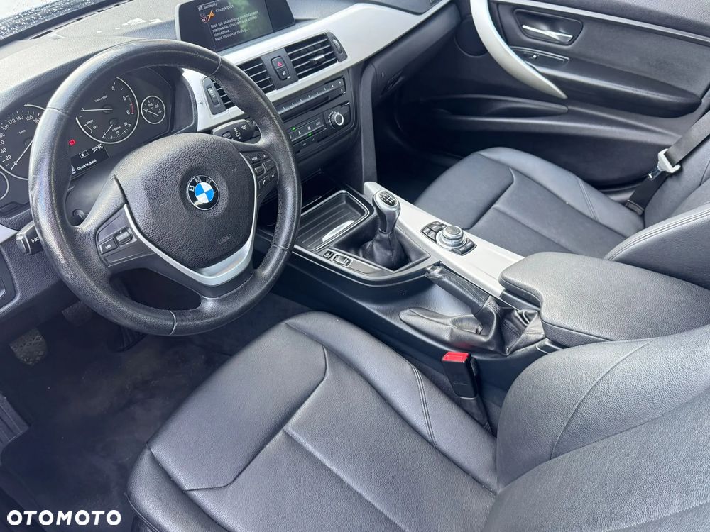 BMW Seria 3 316d Sport Line - 17