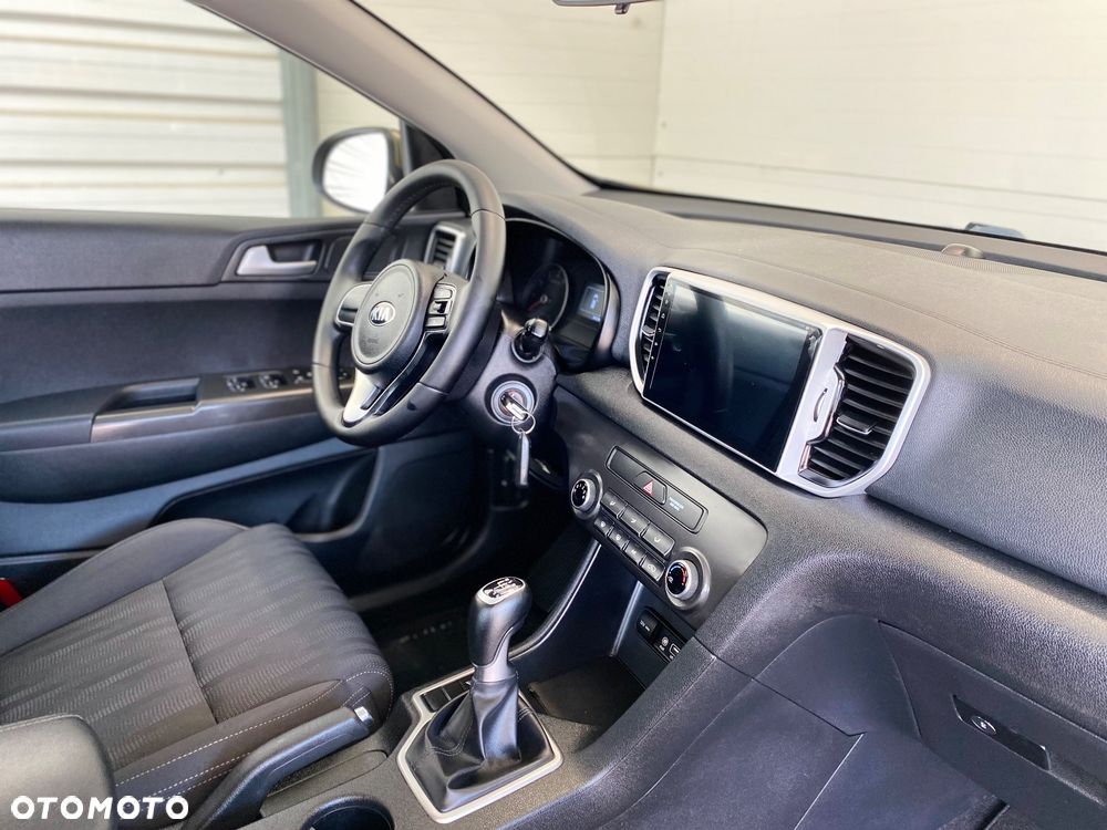 Kia Sportage 1.6 GDI 2WD Attract - 12