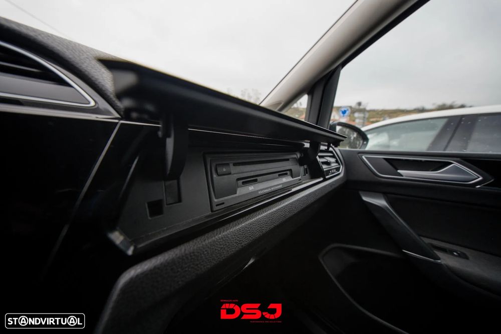 VW Touran 1.6 TDI Highline - 16