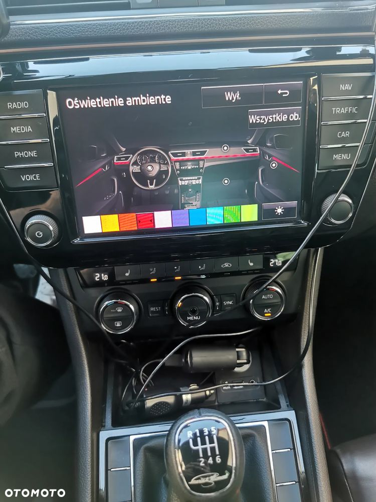 Skoda Superb 2.0 TDI L&K - 21
