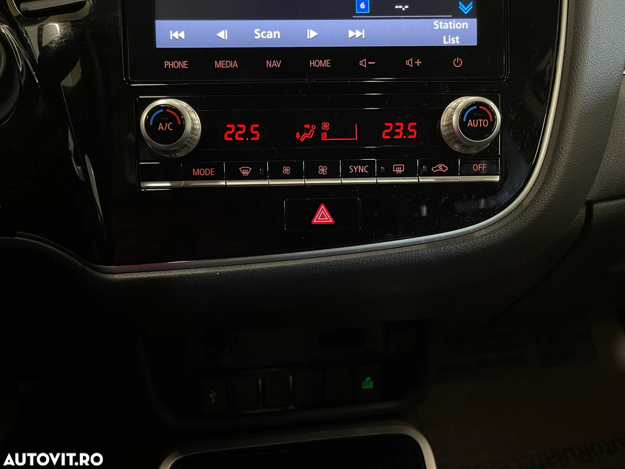 Mitsubishi Outlander - 17