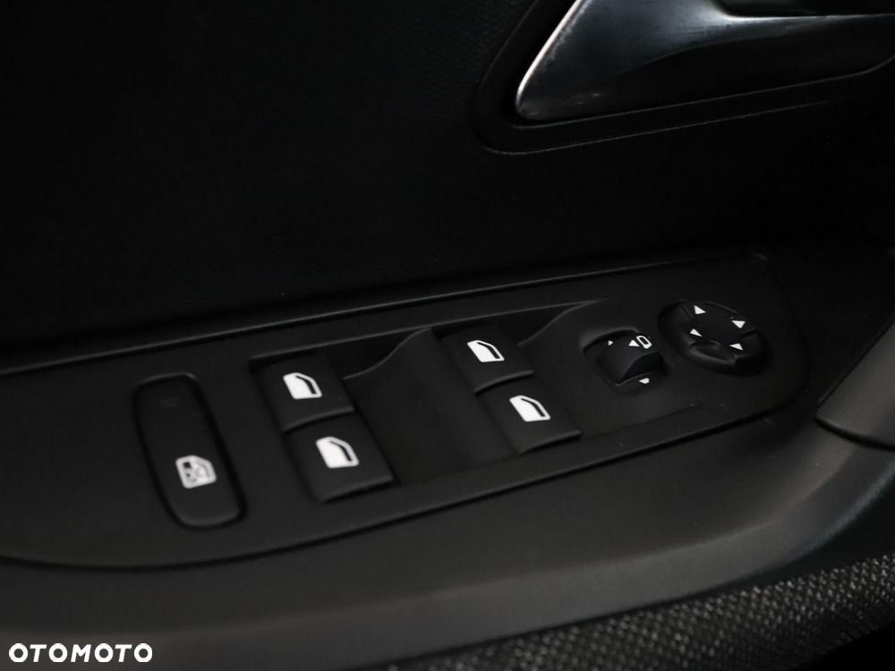 Peugeot 2008 PureTech 100 Style - 35