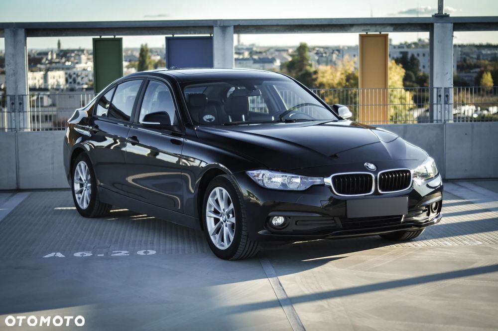BMW Seria 3 320i xDrive - 1